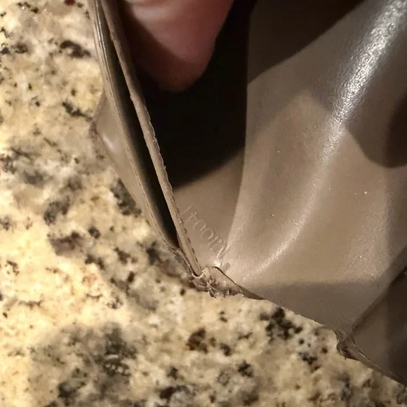 Refinished Louis Vuitton kiss lock wallet - Picture 6 of 6